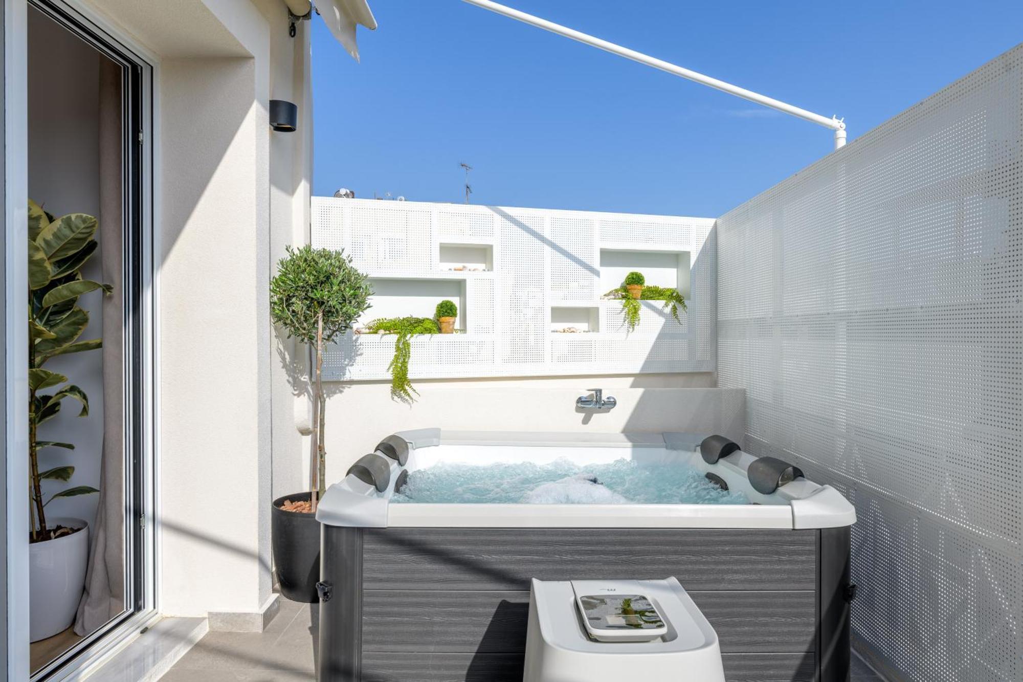 Central Sunny Loft With Plunge Pool Aten Exteriör bild