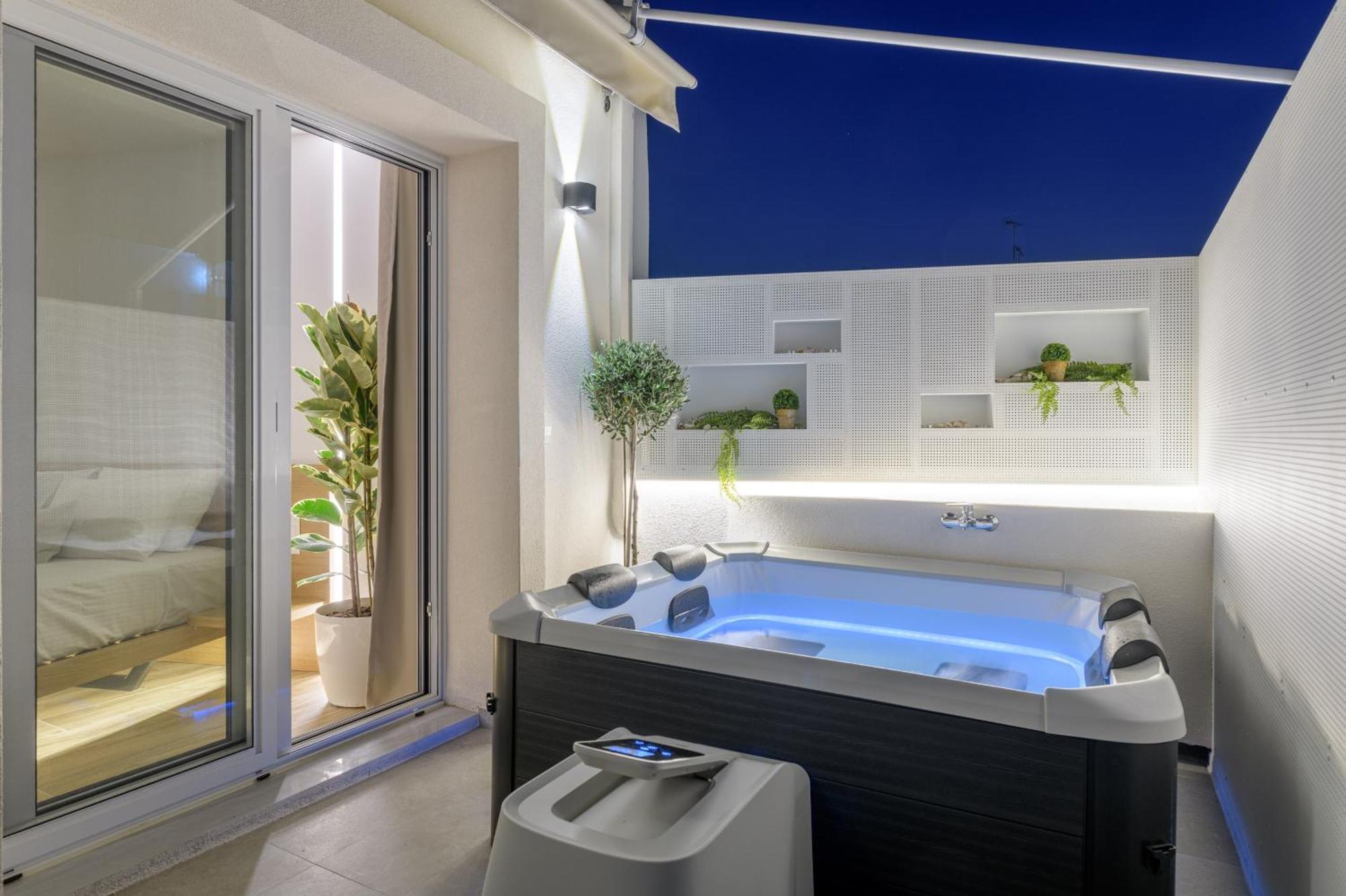 Central Sunny Loft With Plunge Pool Aten Exteriör bild